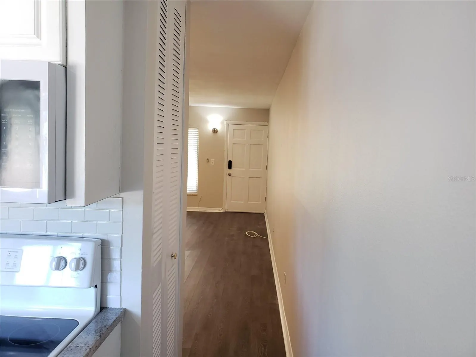 3206 W AZEELE ST #219, #219