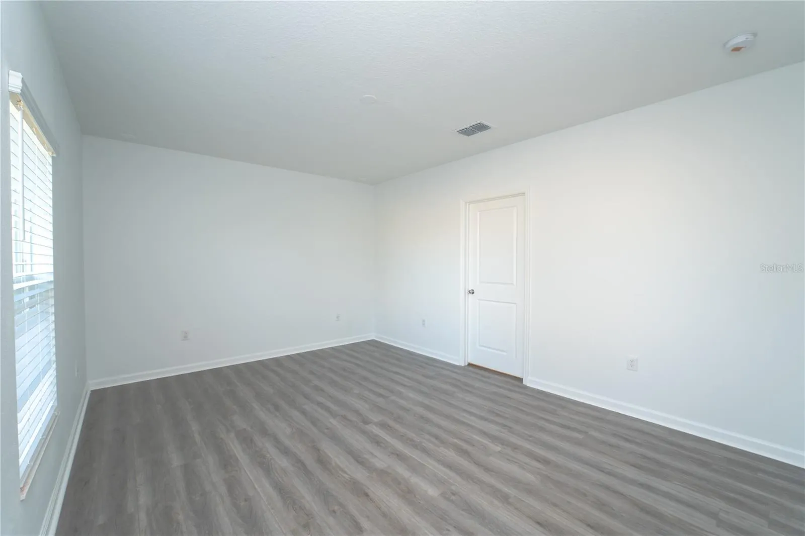 336 LOCH CT