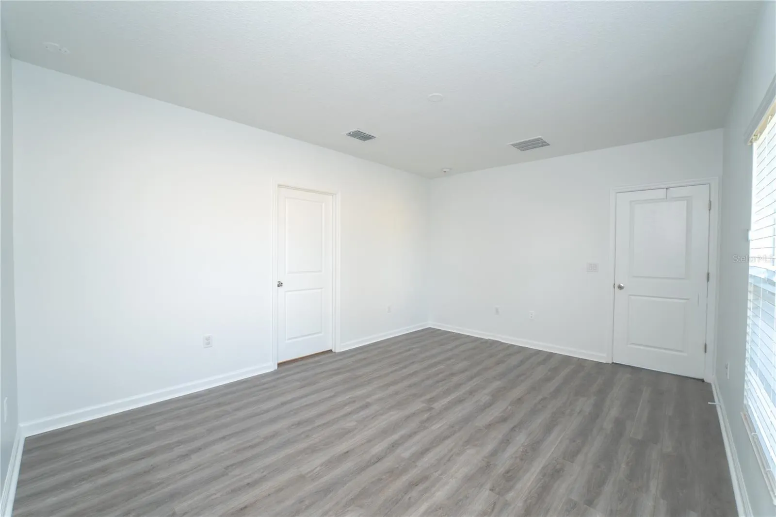 336 LOCH CT
