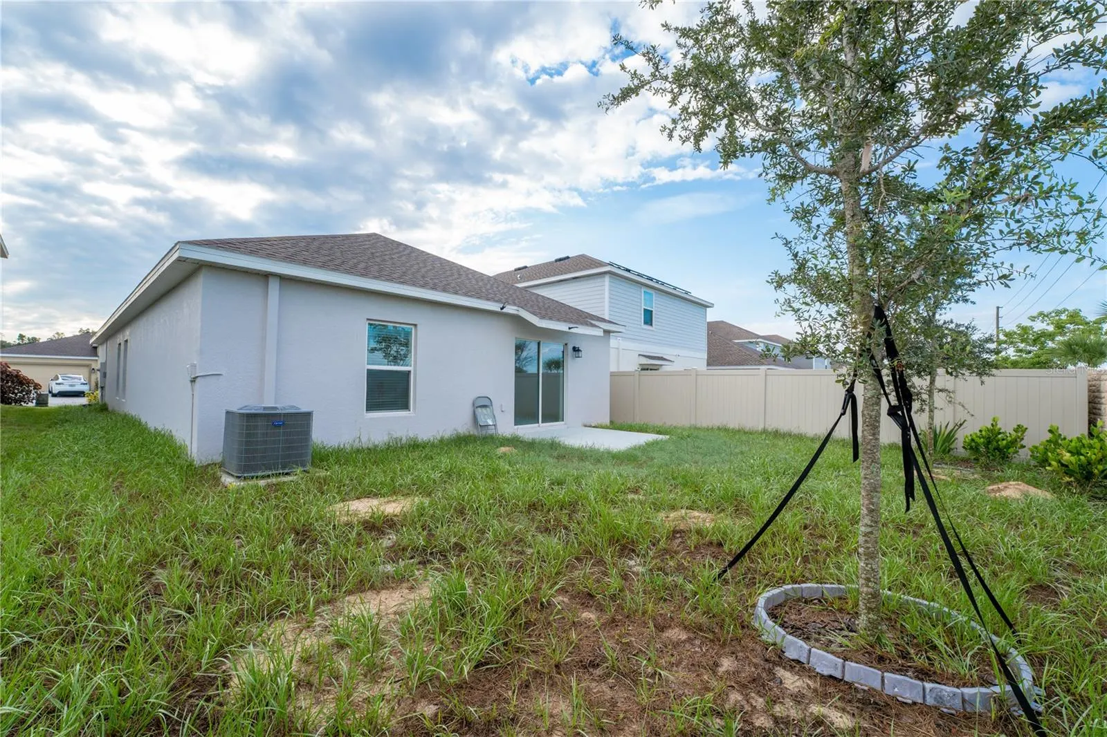 336 LOCH CT