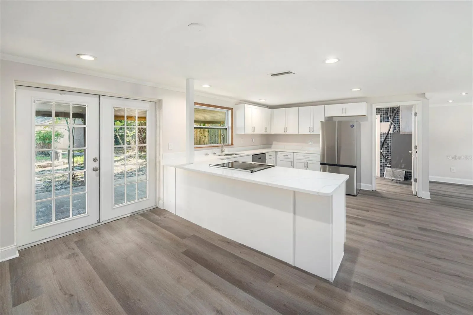 6515 RUNNINGWOODS DR