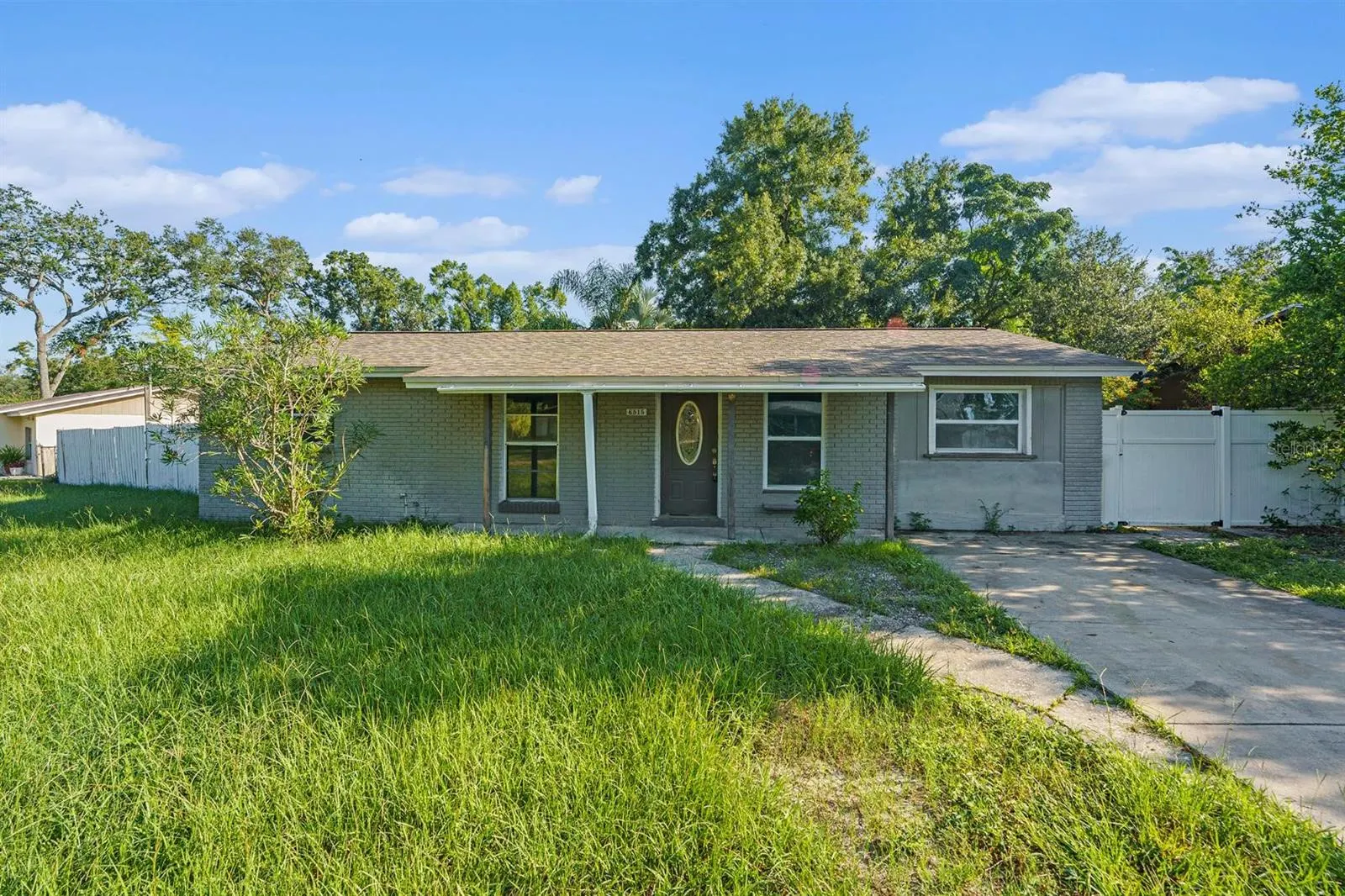 6515 RUNNINGWOODS DR