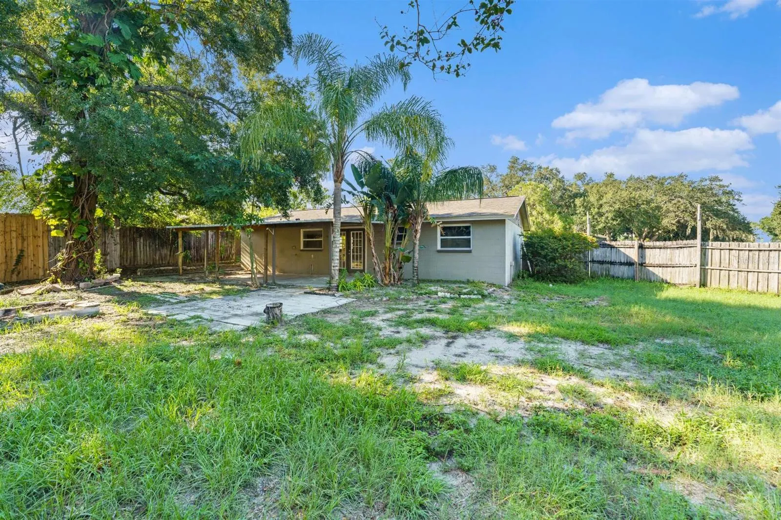 6515 RUNNINGWOODS DR