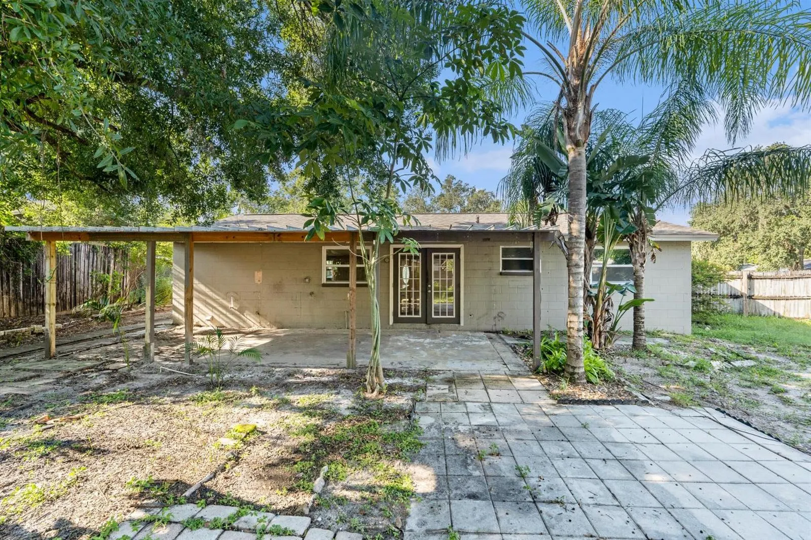 6515 RUNNINGWOODS DR