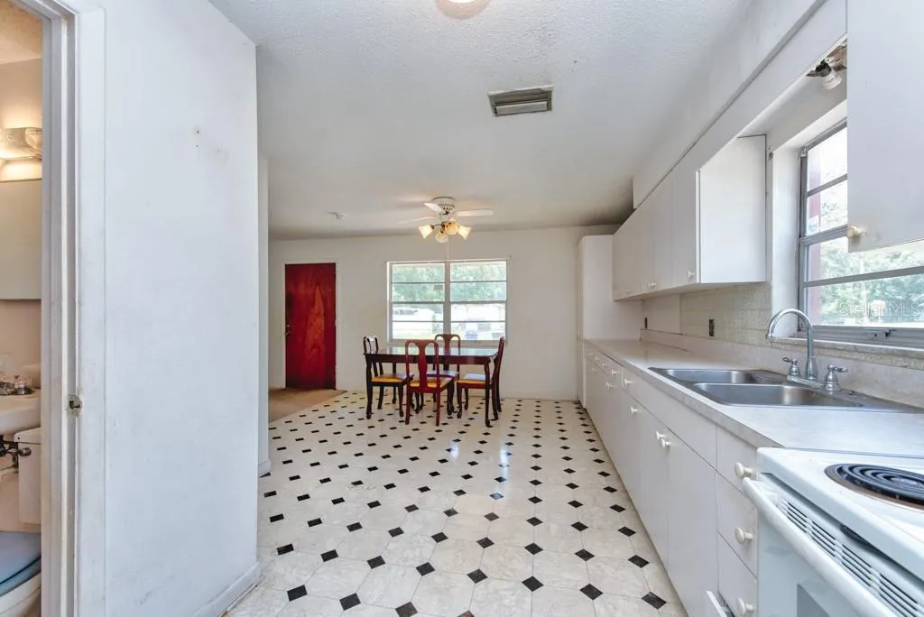 4203 FAWN CIR
