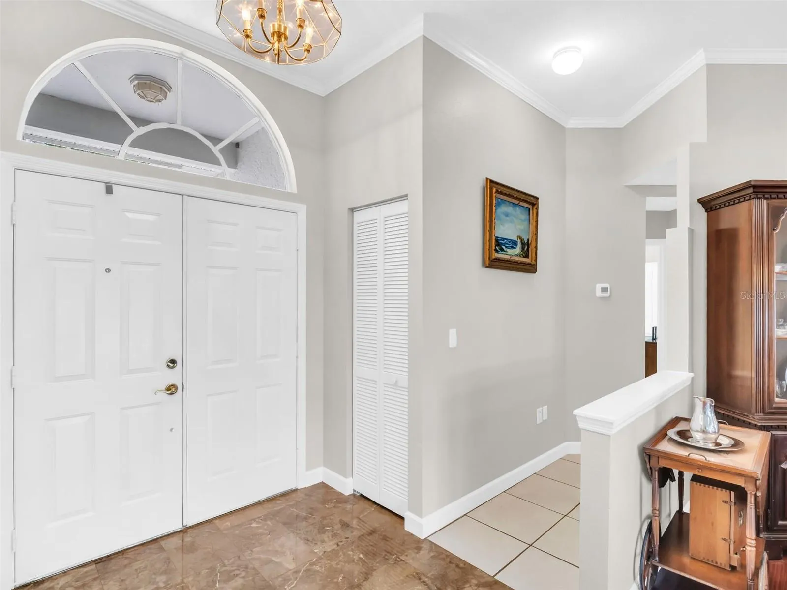 1070 POINTE ALEXIS DR S