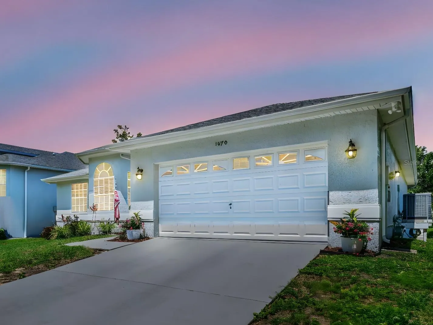 1070 POINTE ALEXIS DR S