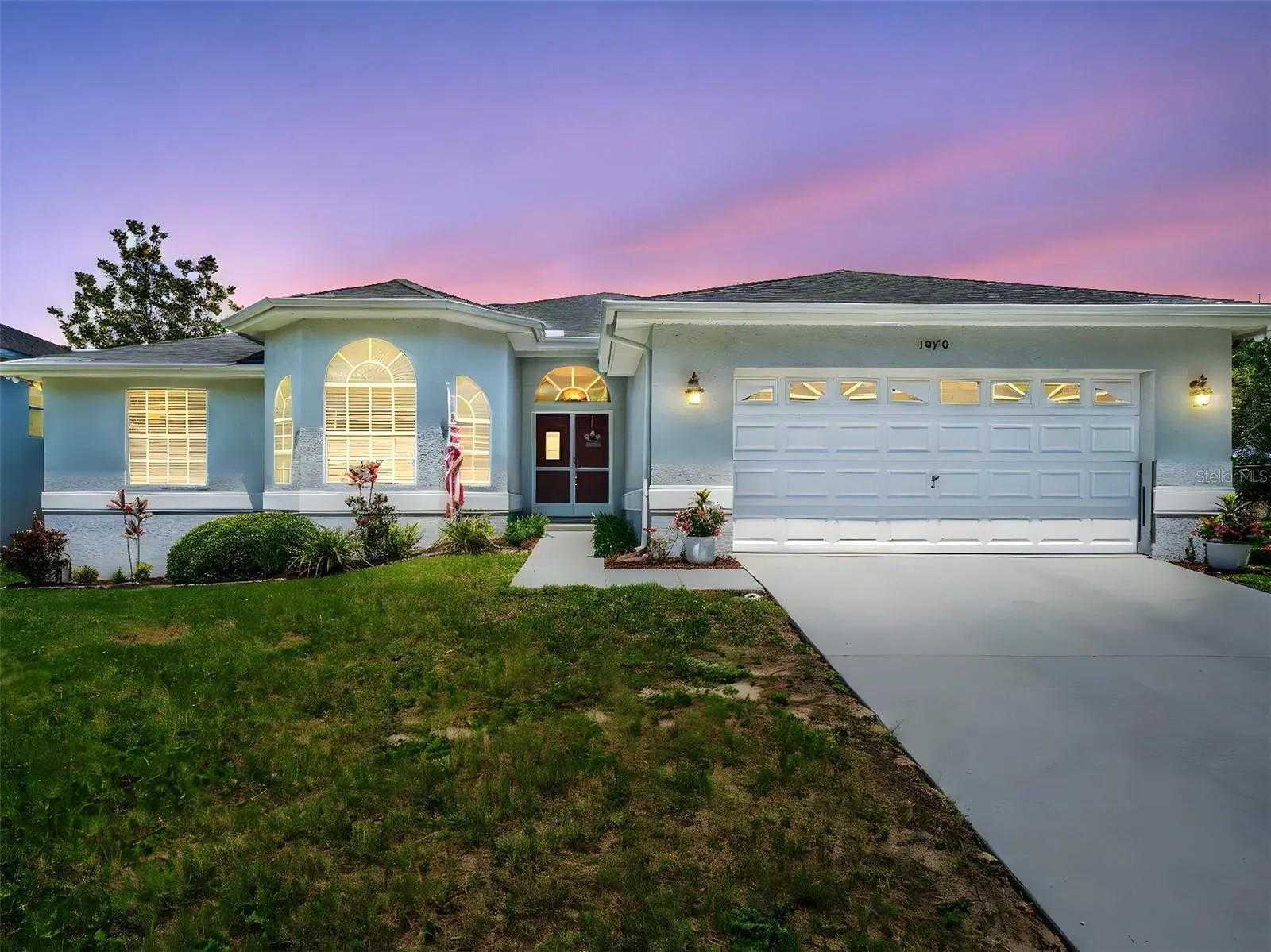 1070 POINTE ALEXIS DR S