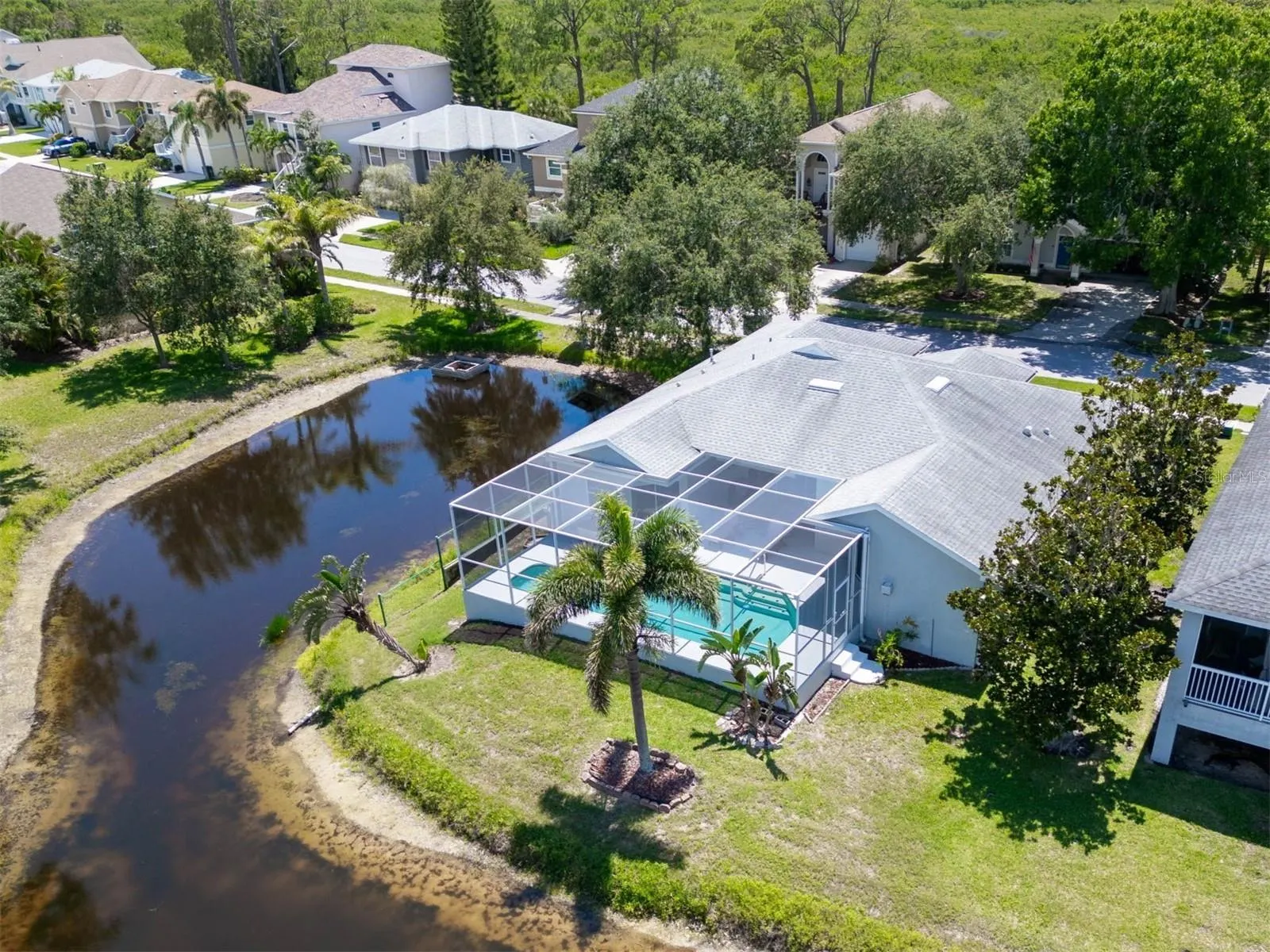 1070 POINTE ALEXIS DR S