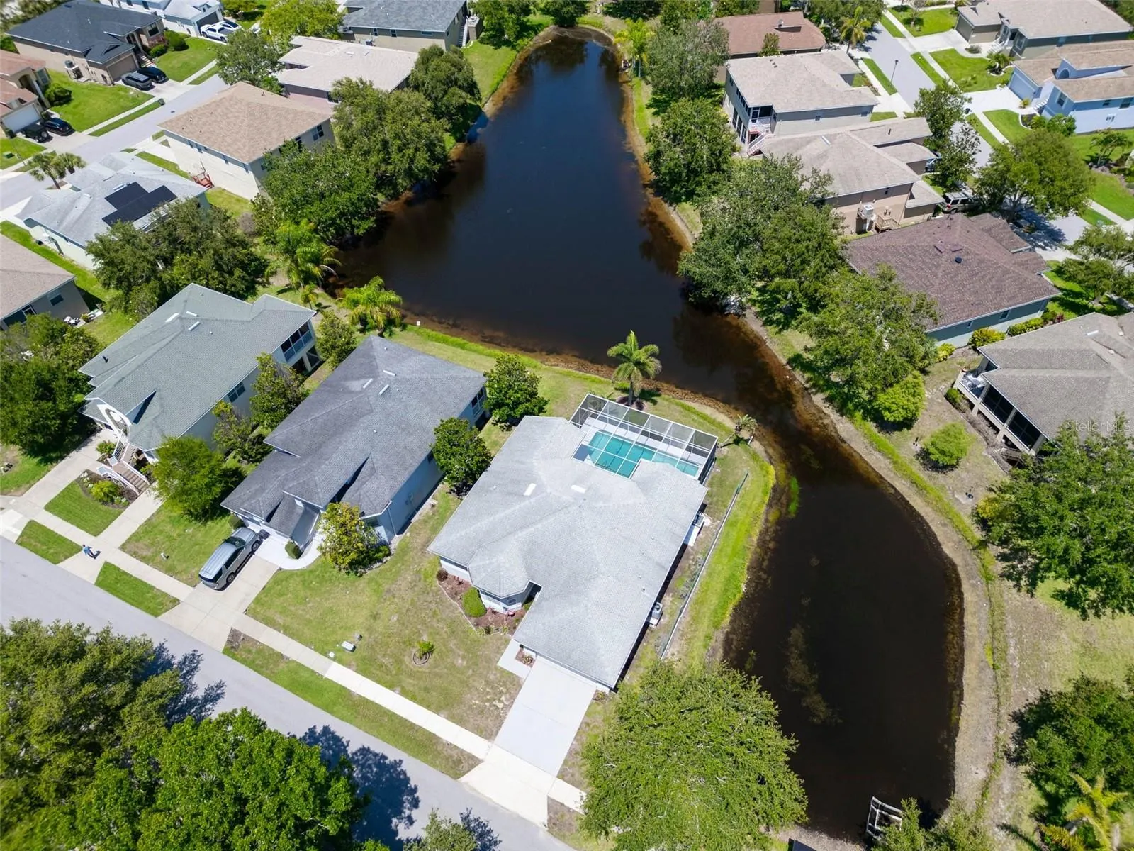 1070 POINTE ALEXIS DR S