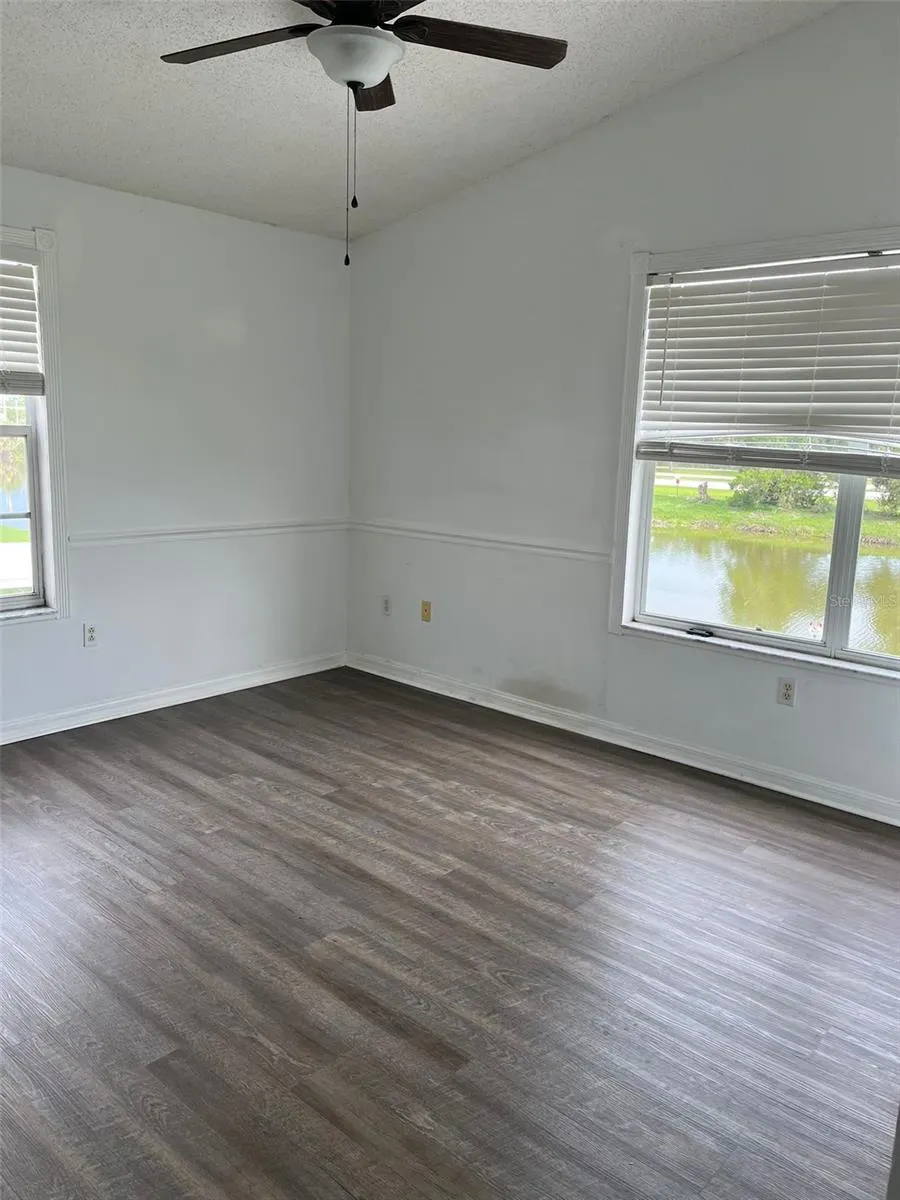 641 KENSINGTON LAKE CIR
