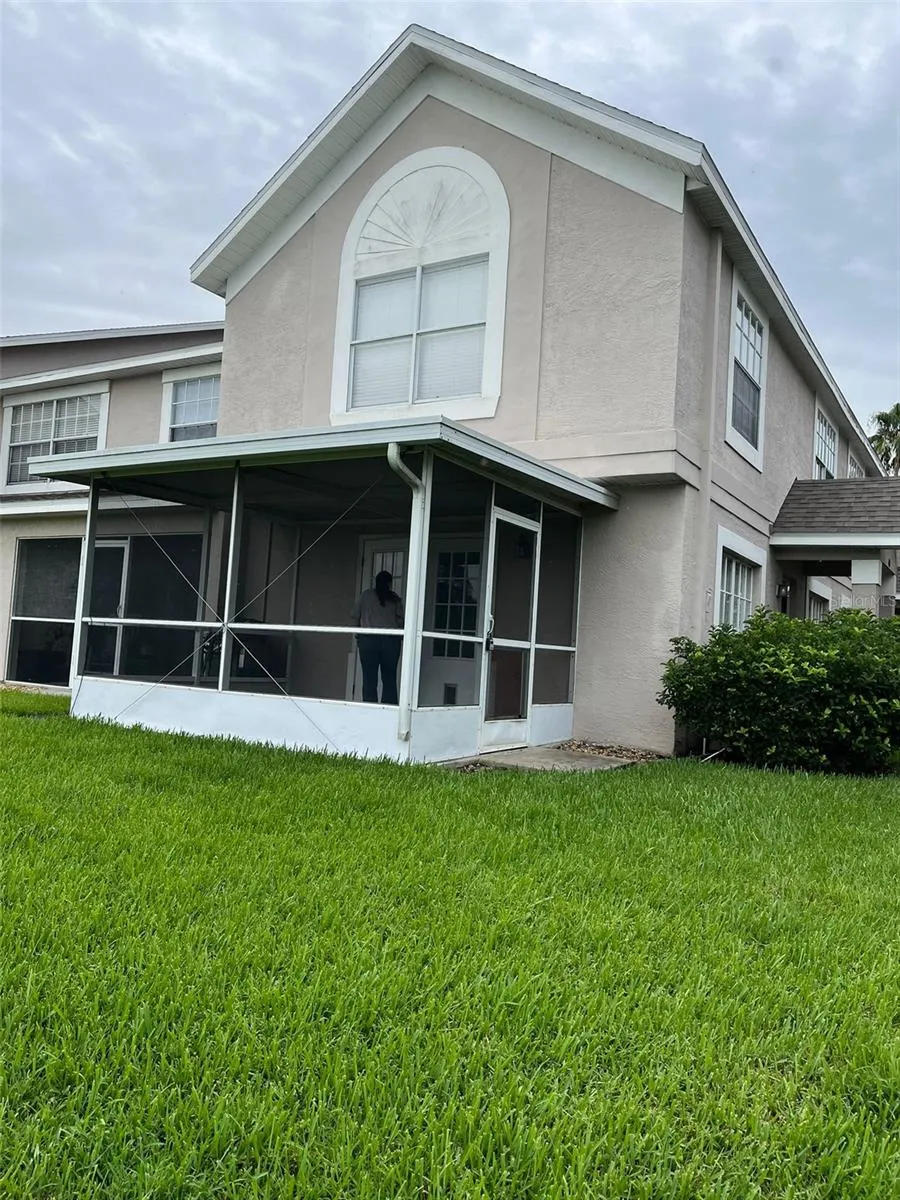 641 KENSINGTON LAKE CIR