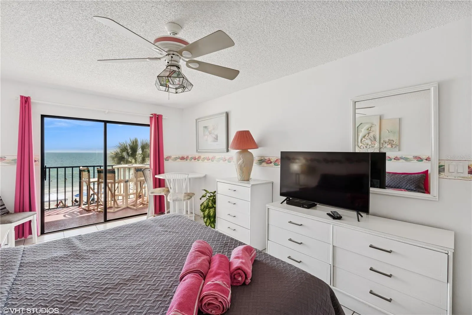 14710 GULF BLVD #204, #204
