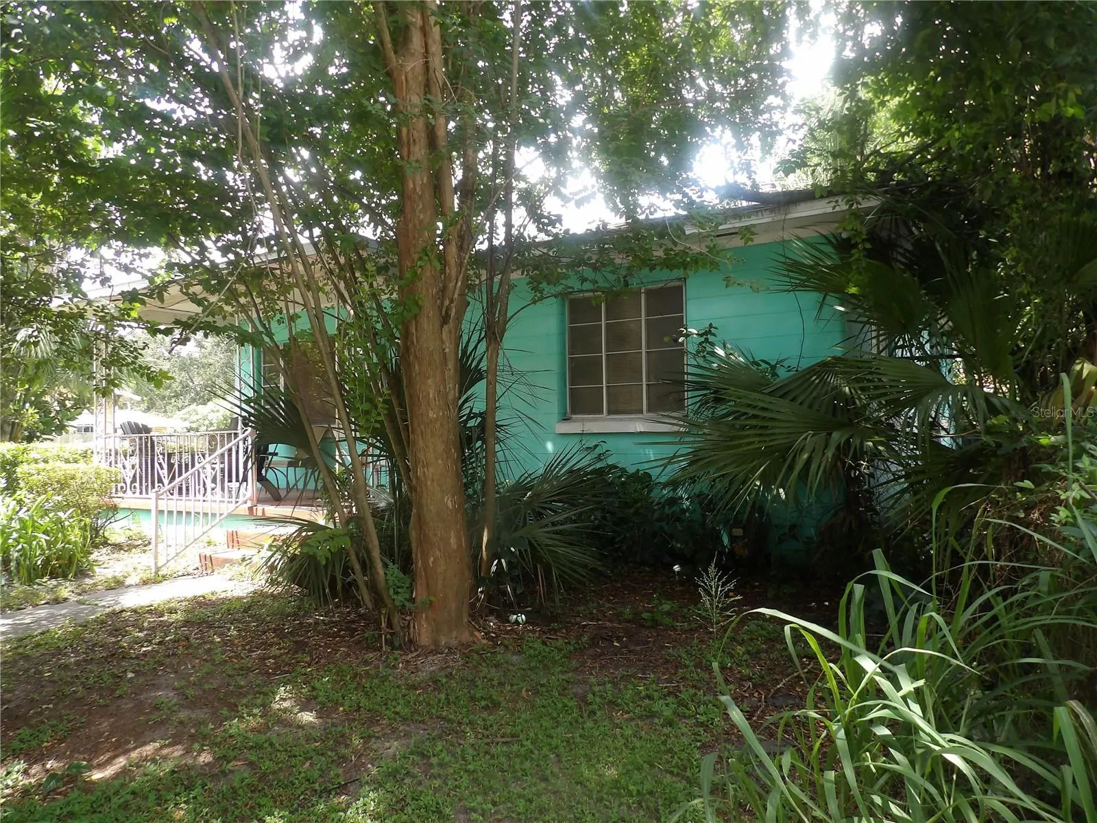 402 N FREMONT AVE