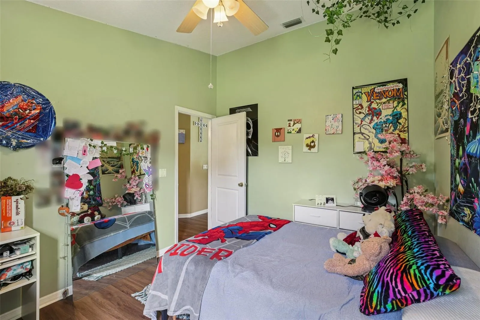 18008 SPARROWS NEST DR