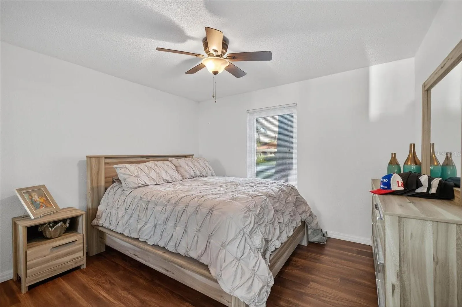 1923 SEAGULL DR