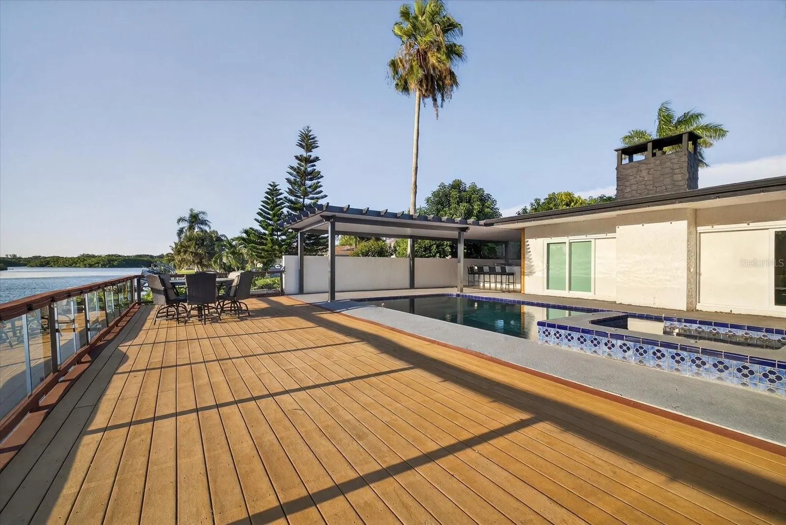 1923 SEAGULL DR