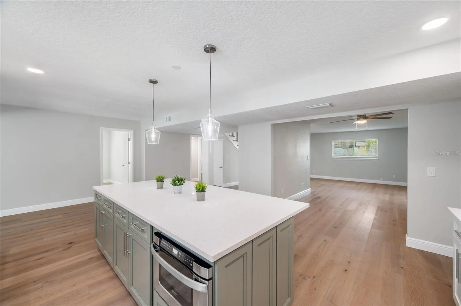 1570 COACHLIGHT WAY