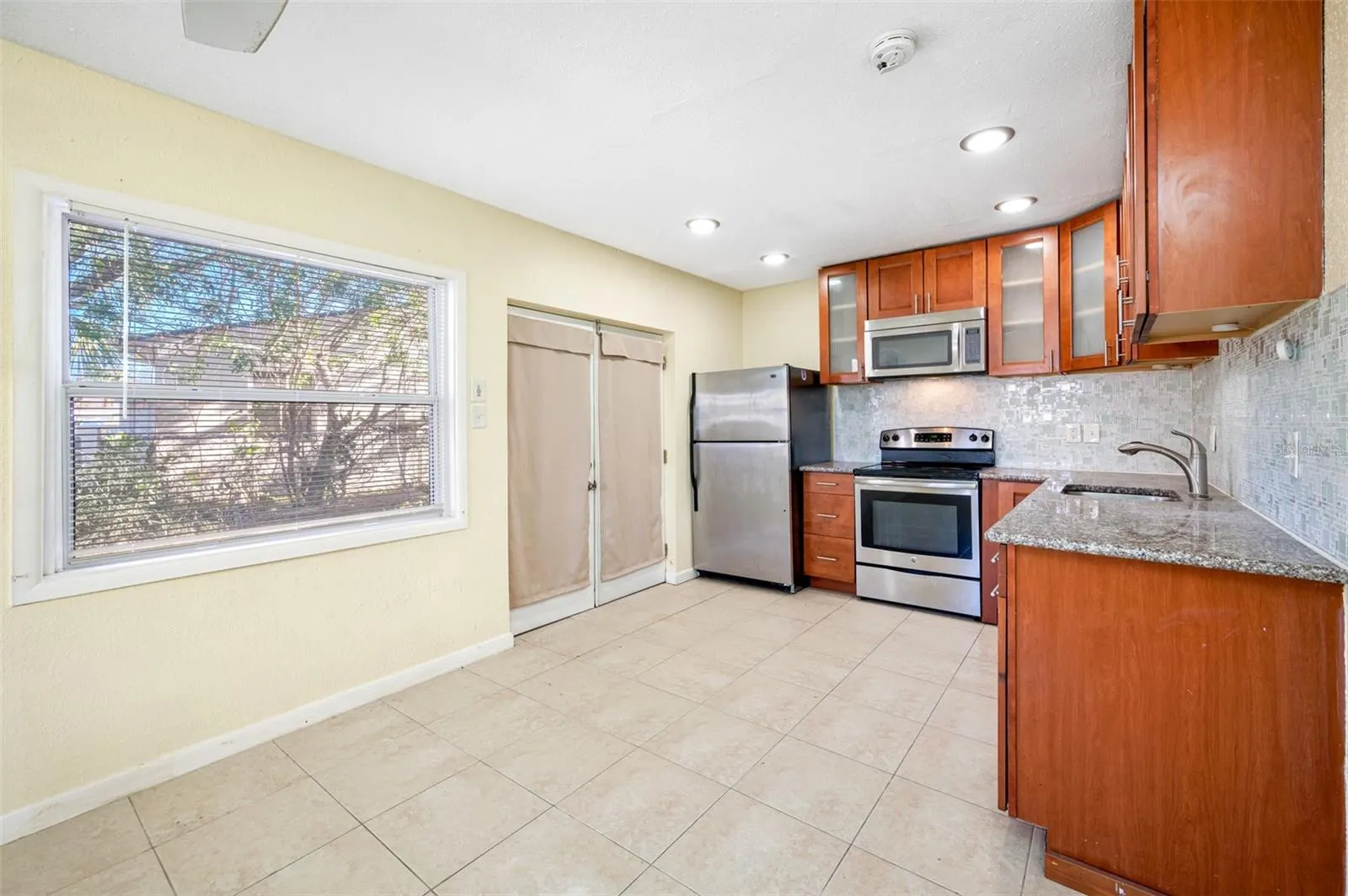 14111 W PARSLEY DR