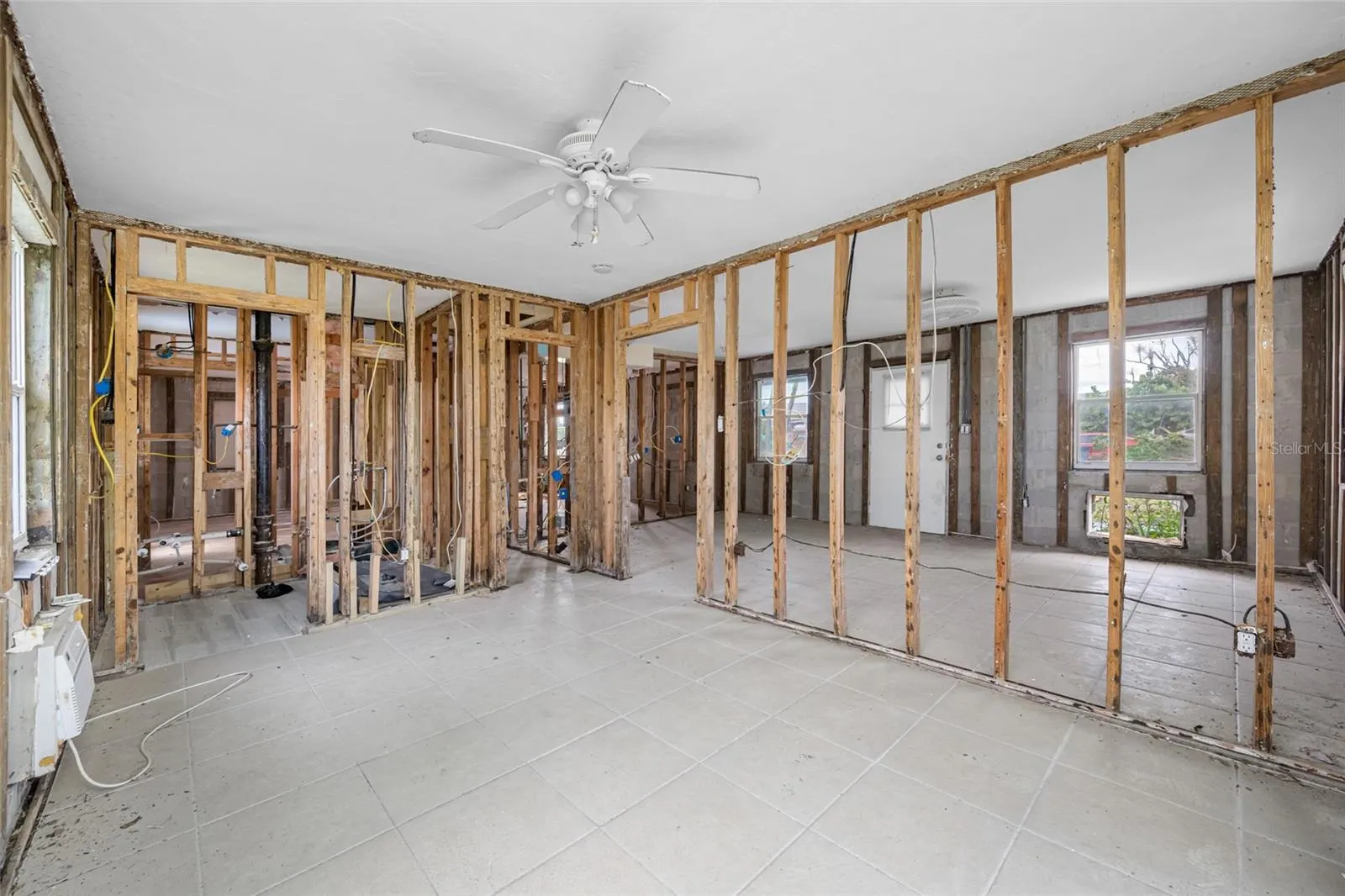 14111 W PARSLEY DR