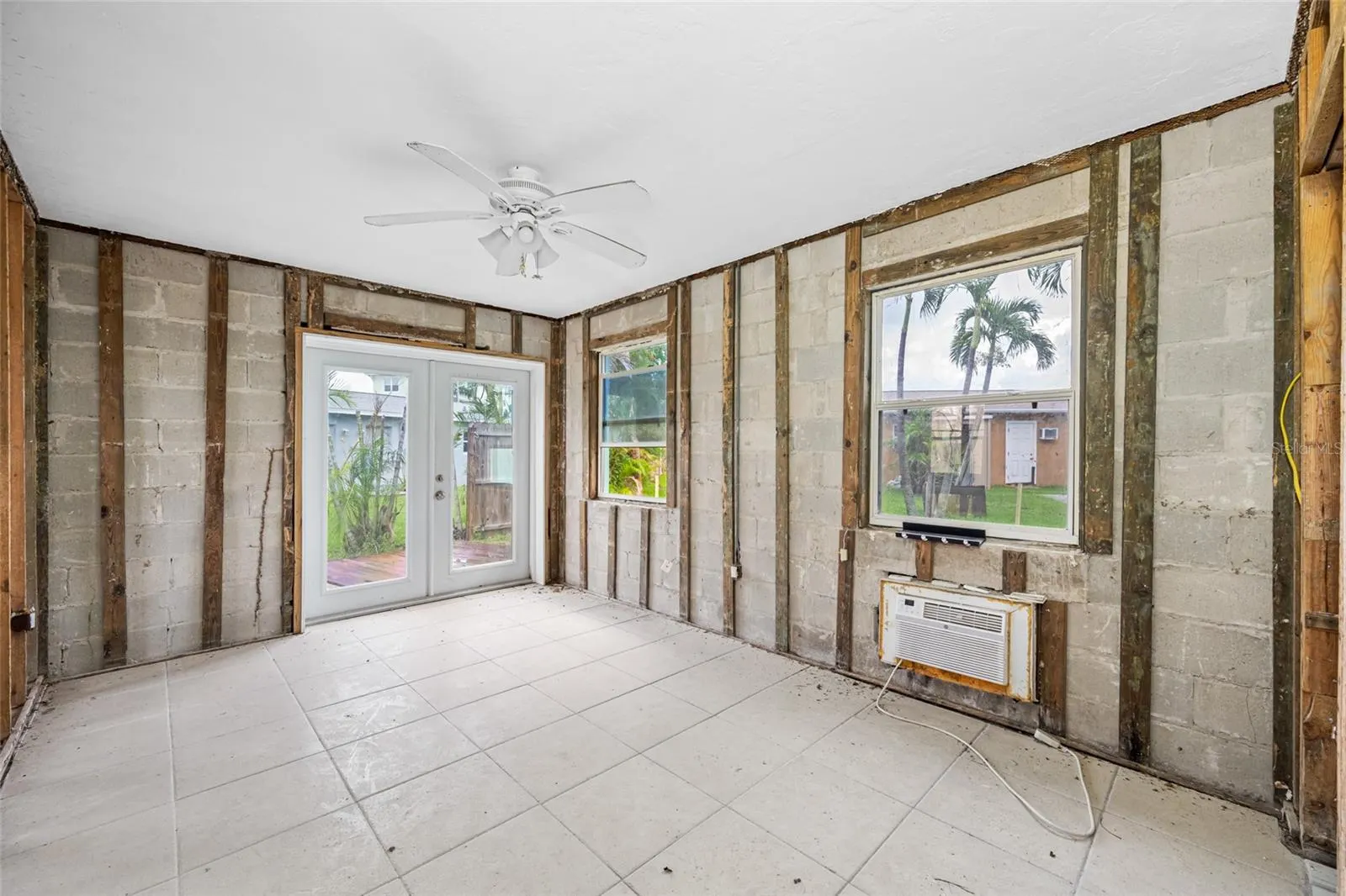 14111 W PARSLEY DR