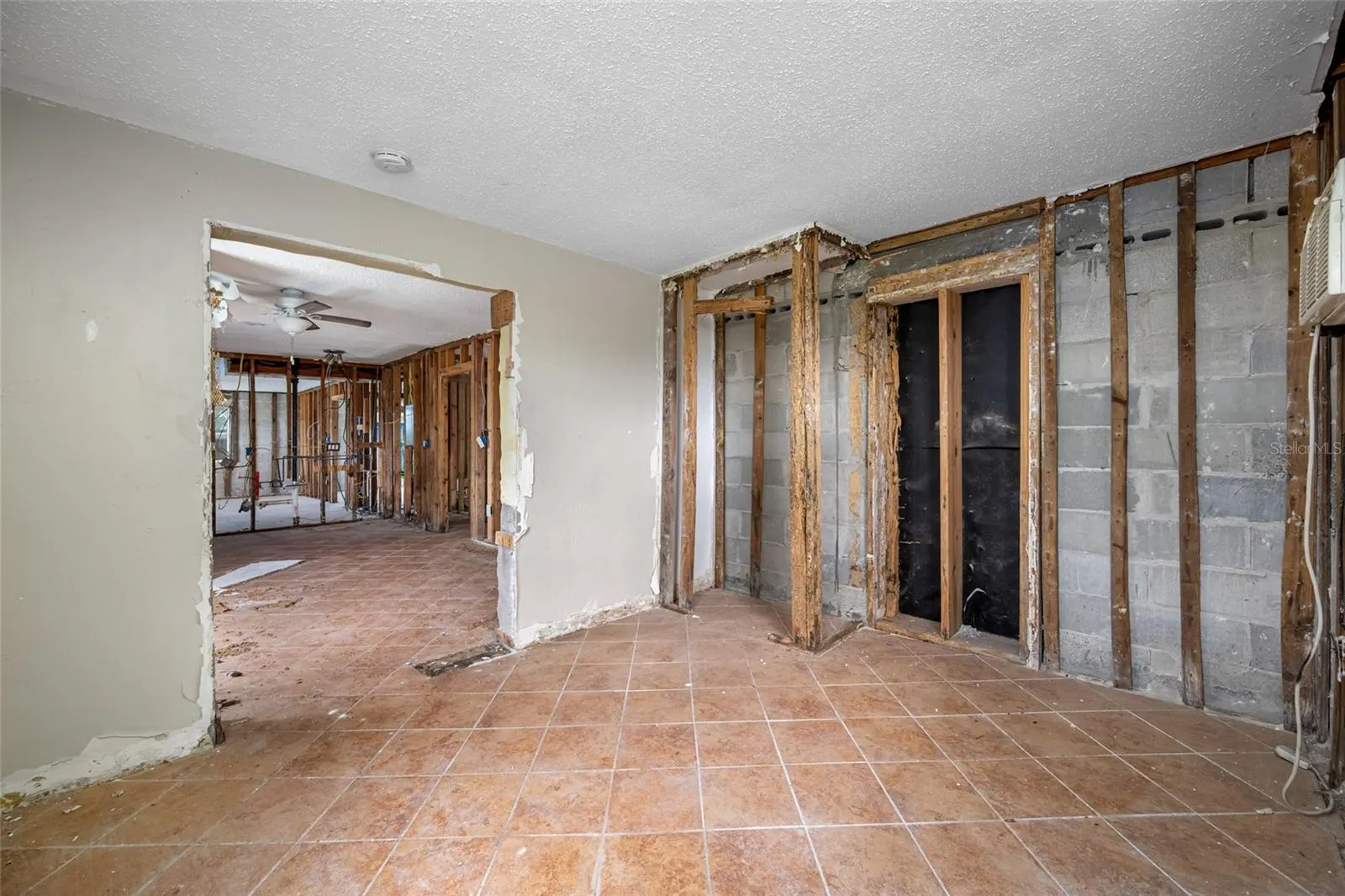 14111 W PARSLEY DR