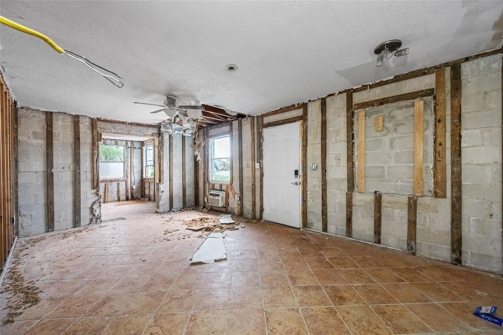 14111 W PARSLEY DR