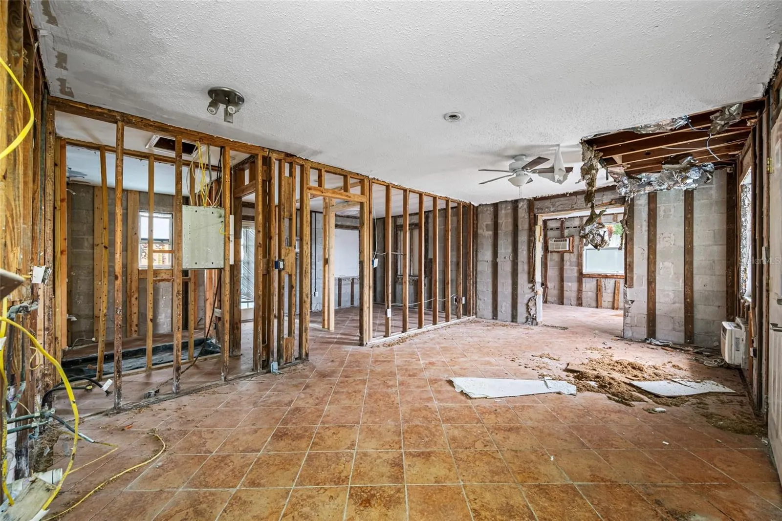 14111 W PARSLEY DR