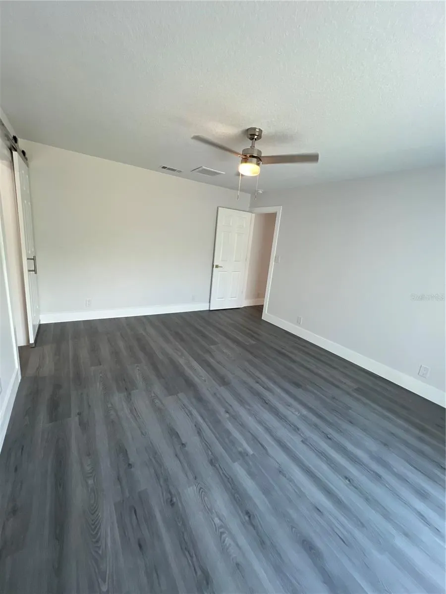 2811 AUBURN AVE W