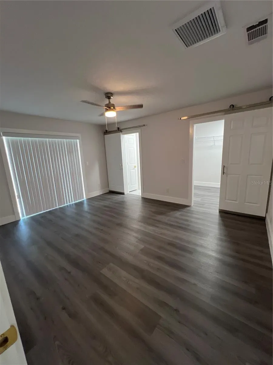 2811 AUBURN AVE W