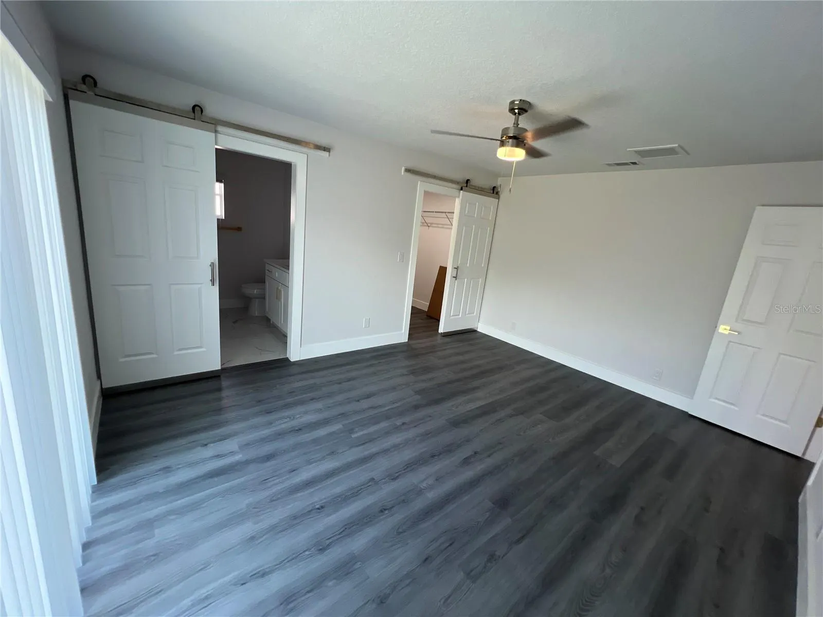 2811 AUBURN AVE W