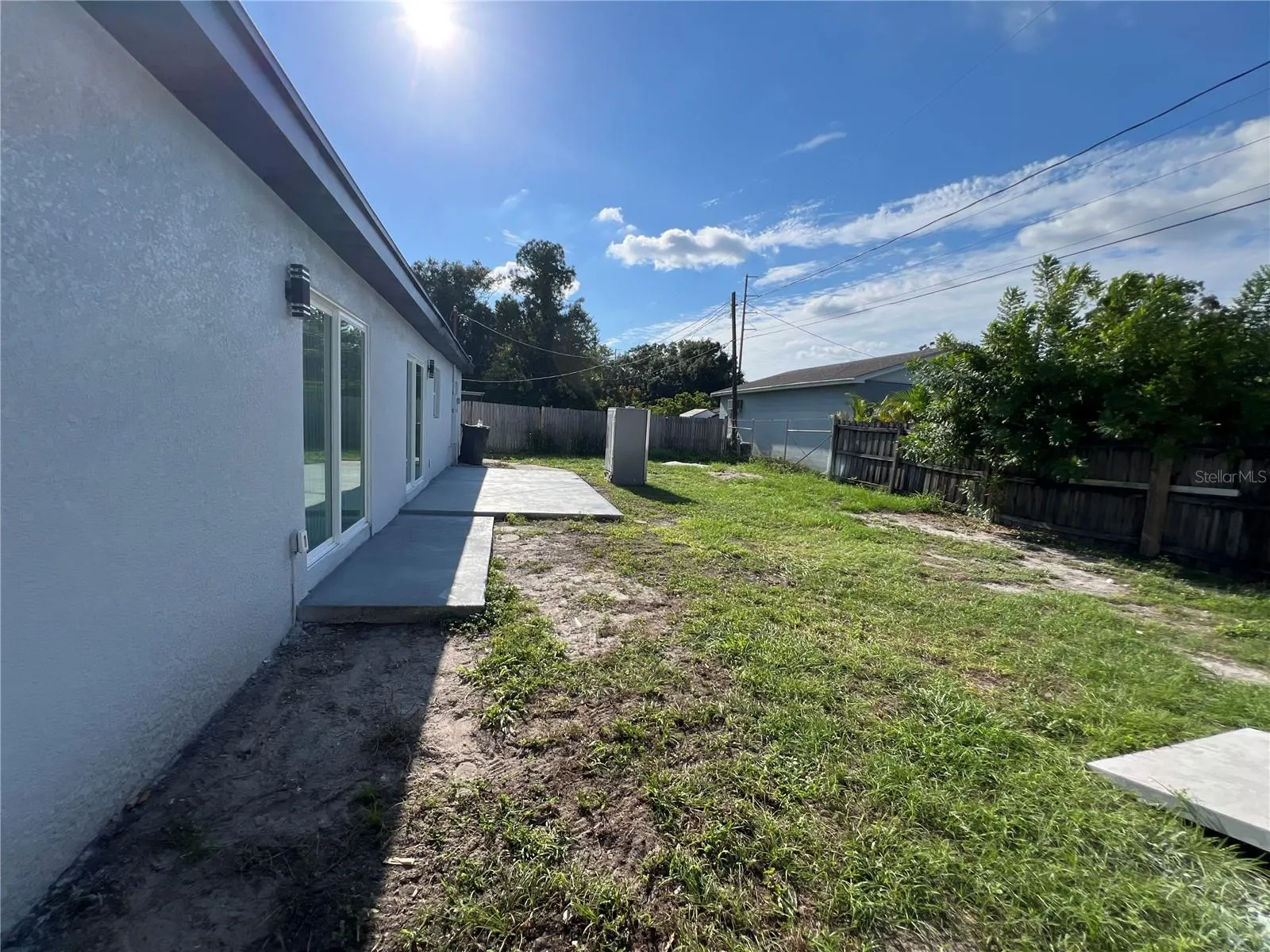 2811 AUBURN AVE W