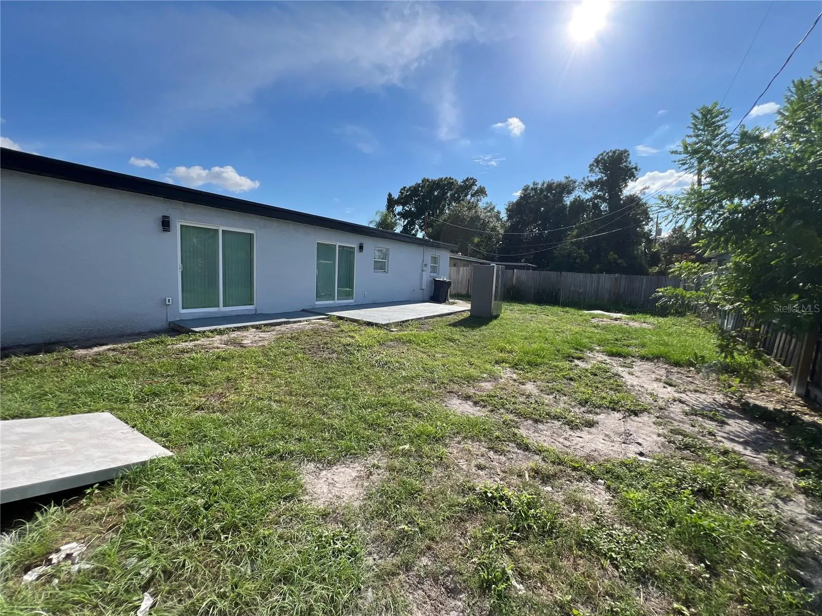 2811 AUBURN AVE W