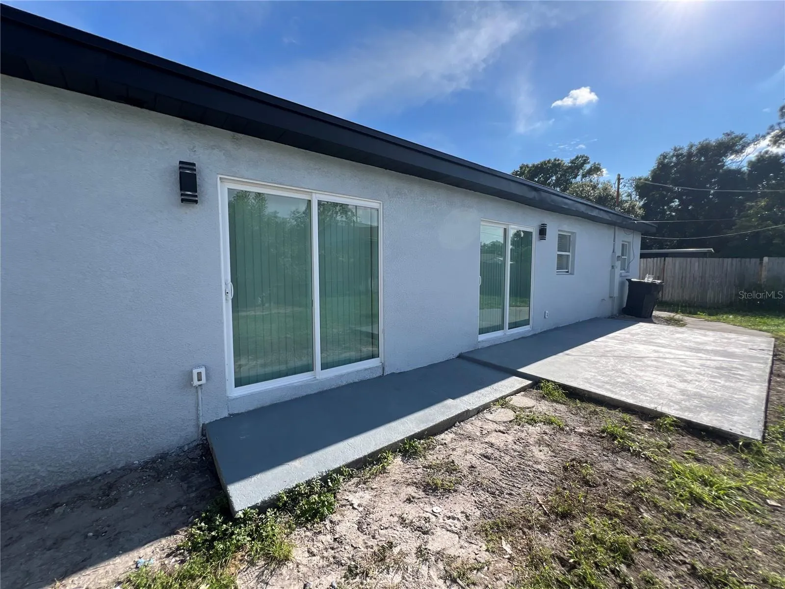 2811 AUBURN AVE W