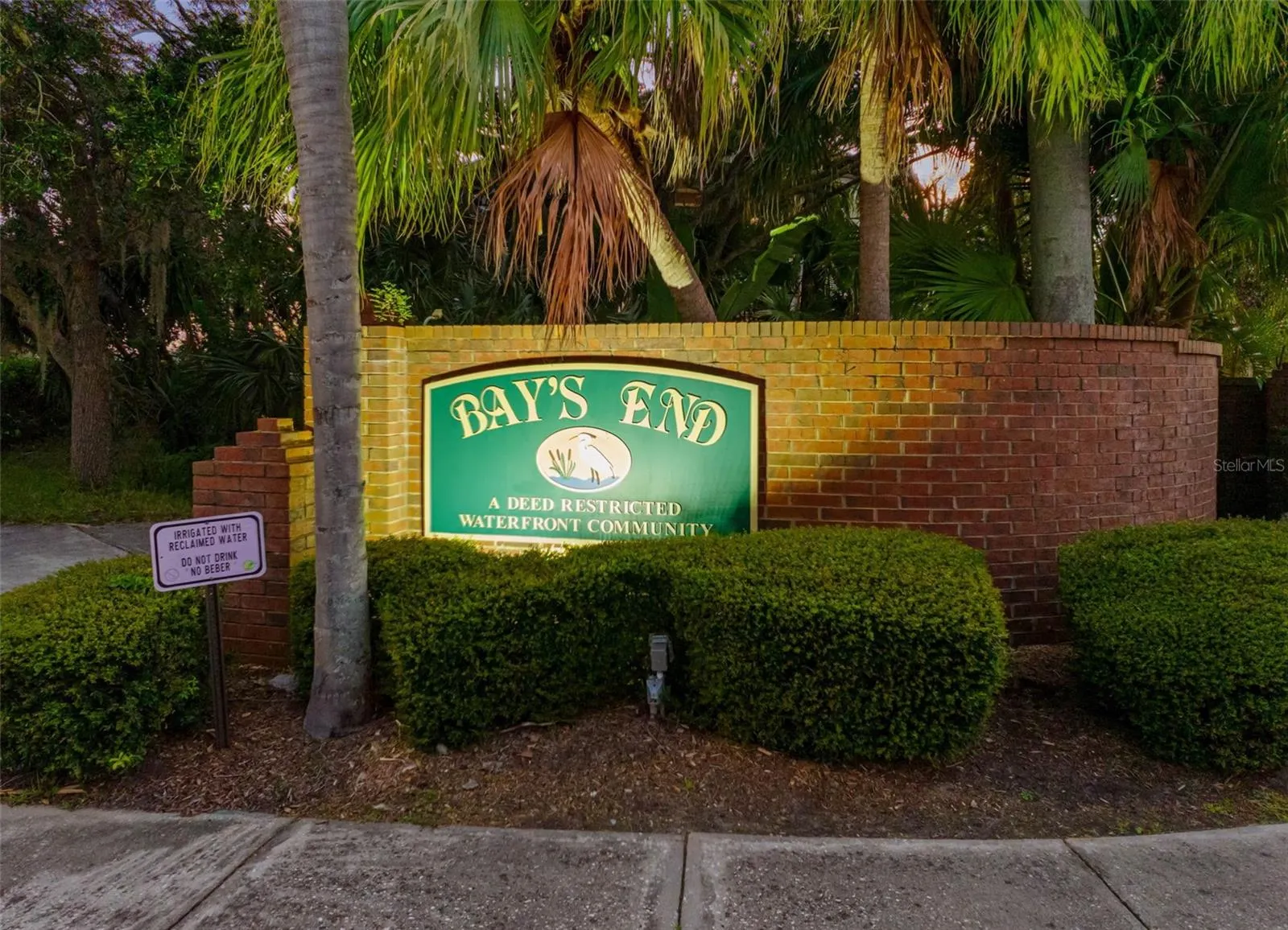 804 CHARLES BLVD
