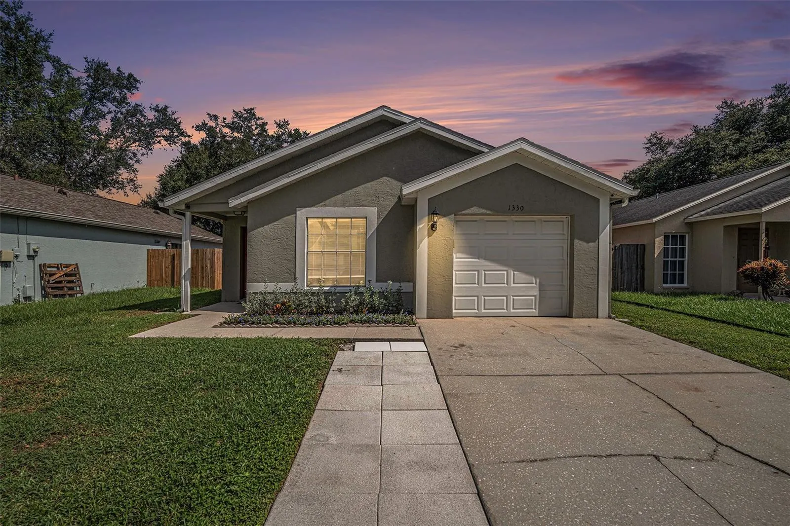 1330 MOHRLAKE DR