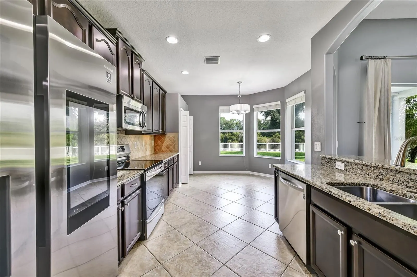 7514 FOREST MERE DR