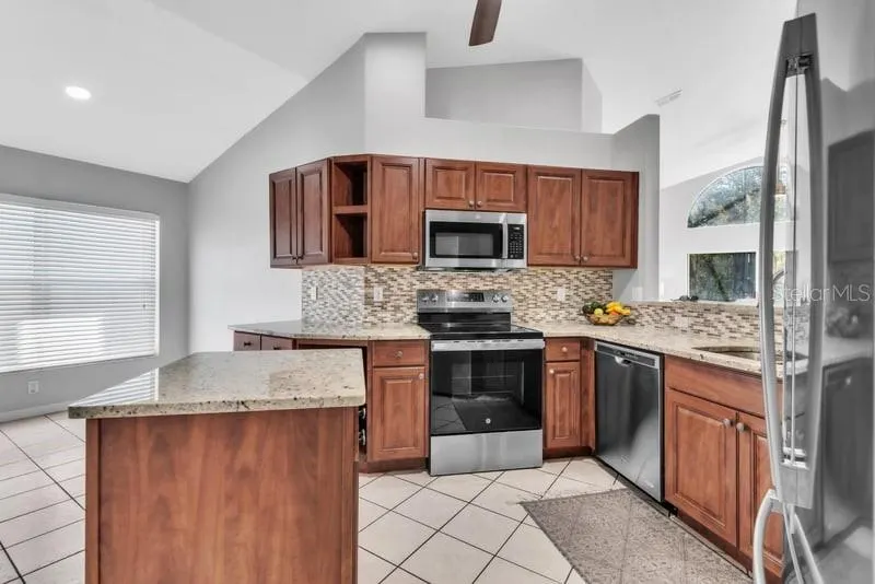 4932 RIDGEMOOR CIR