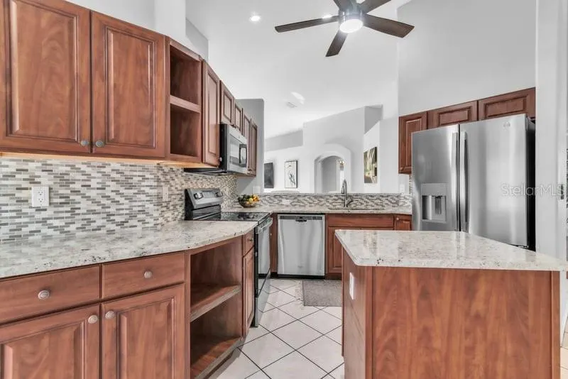 4932 RIDGEMOOR CIR