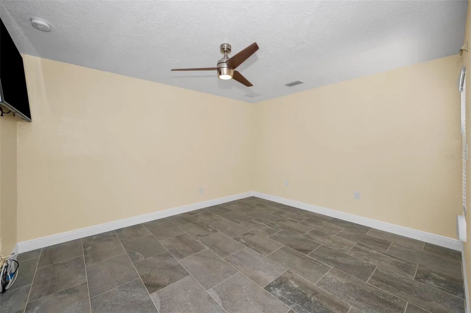 14223 E PARSLEY DR