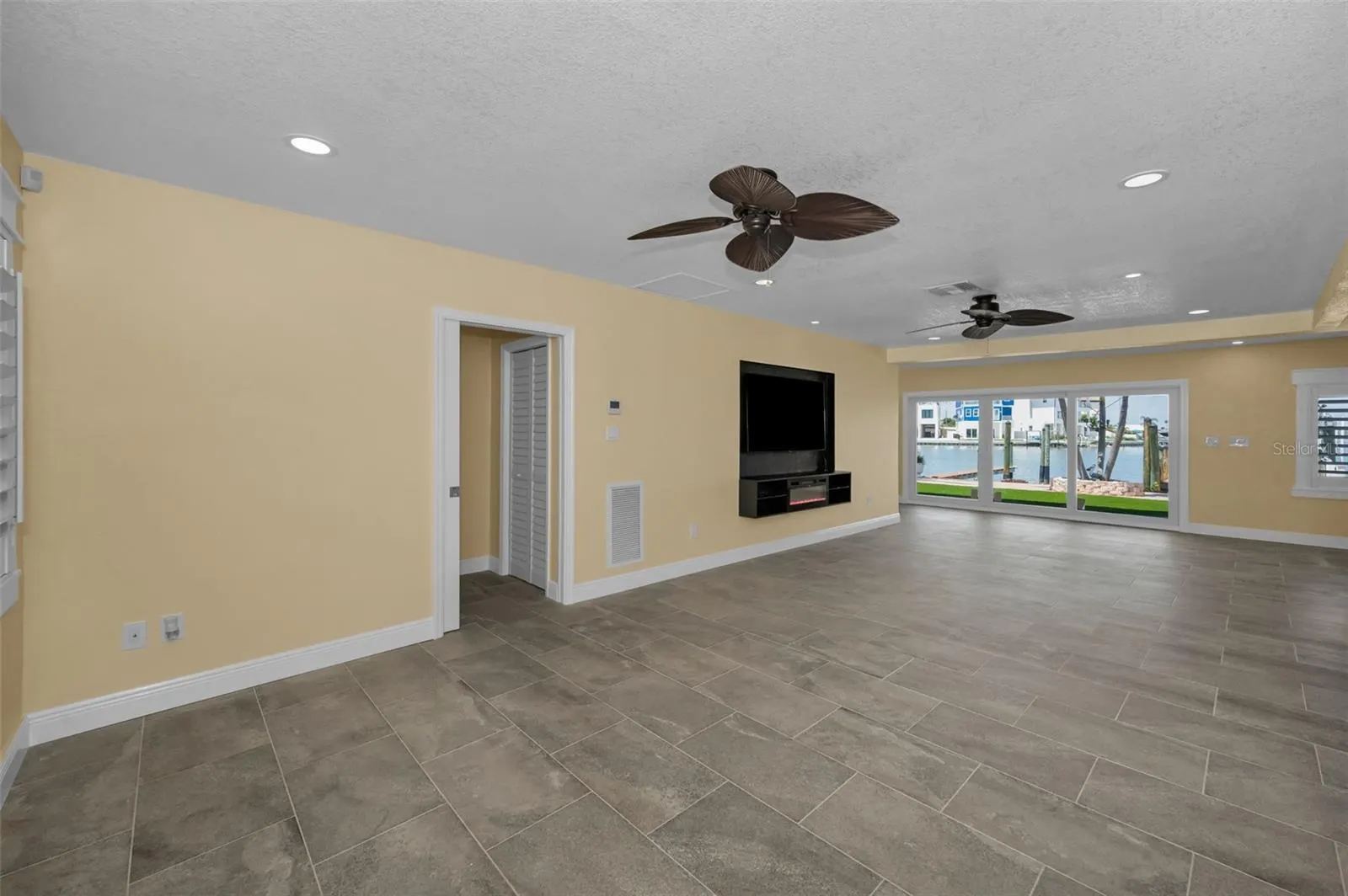 14223 E PARSLEY DR