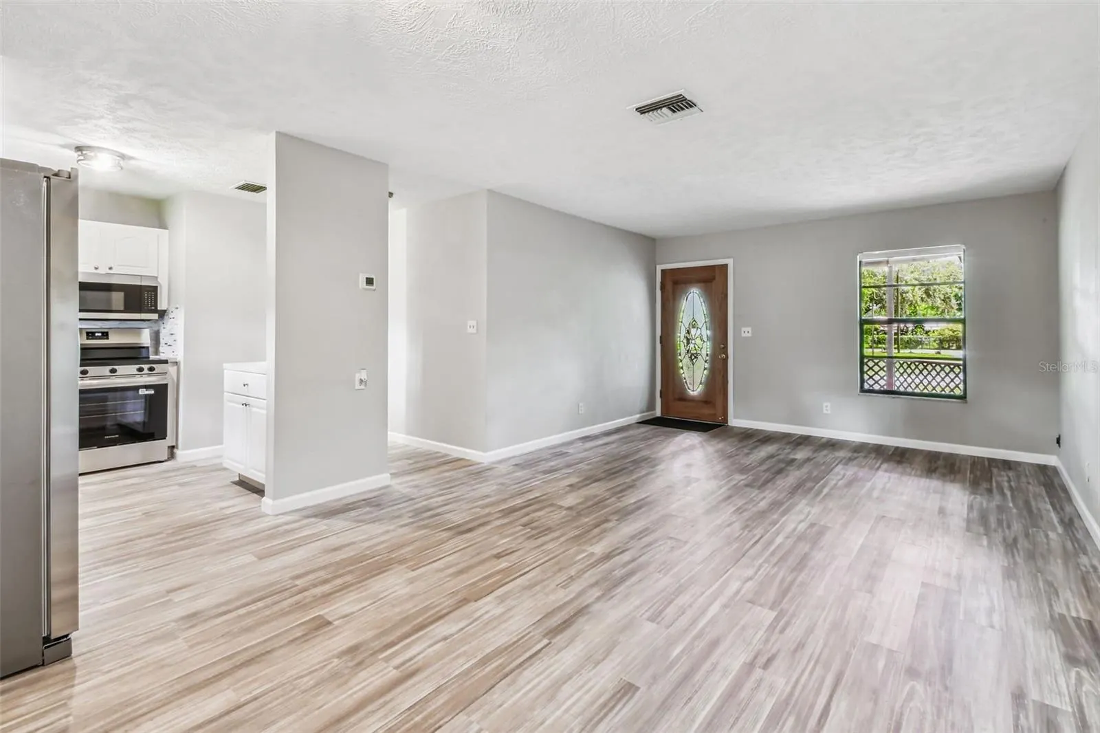 2818 VIOLA LN