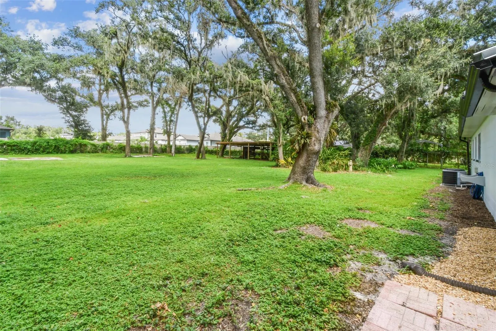 2818 VIOLA LN