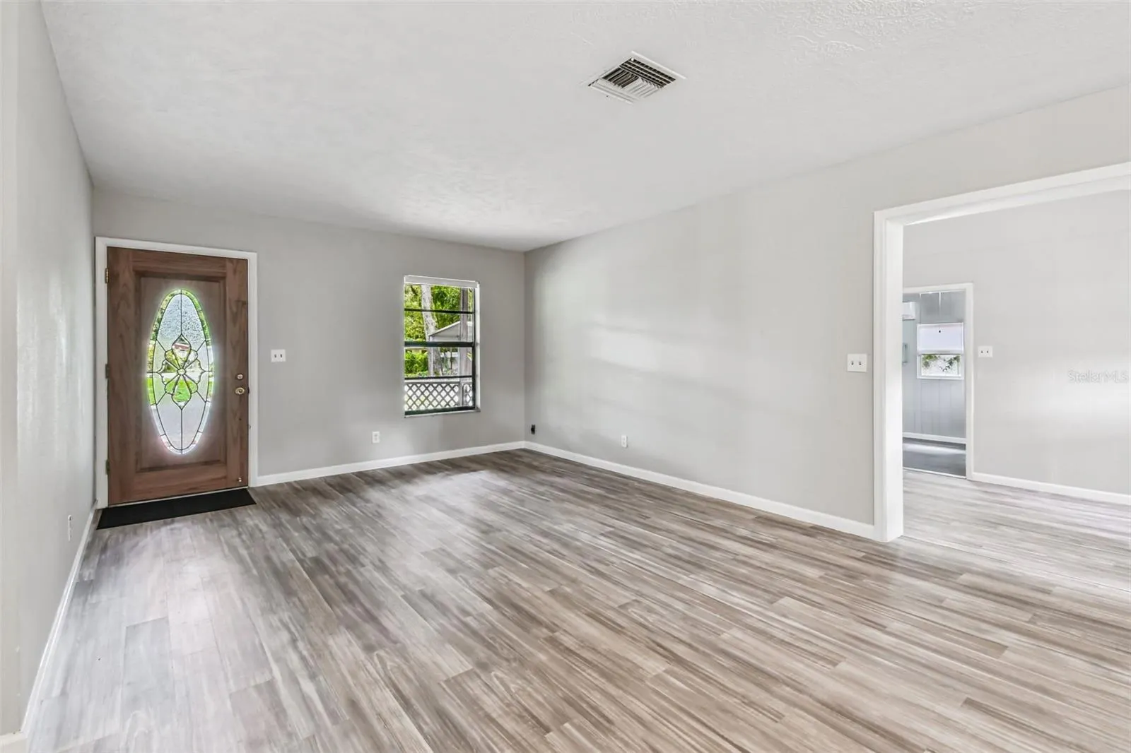 2818 VIOLA LN