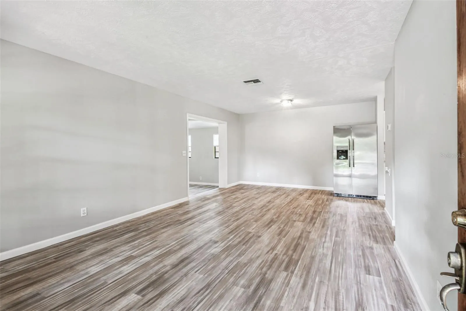 2818 VIOLA LN