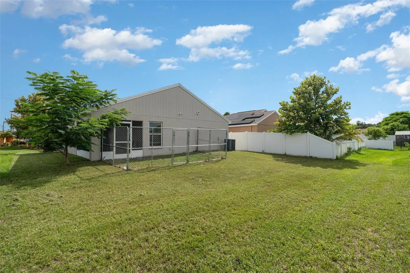 11342 SOUTHWIND LAKE DR