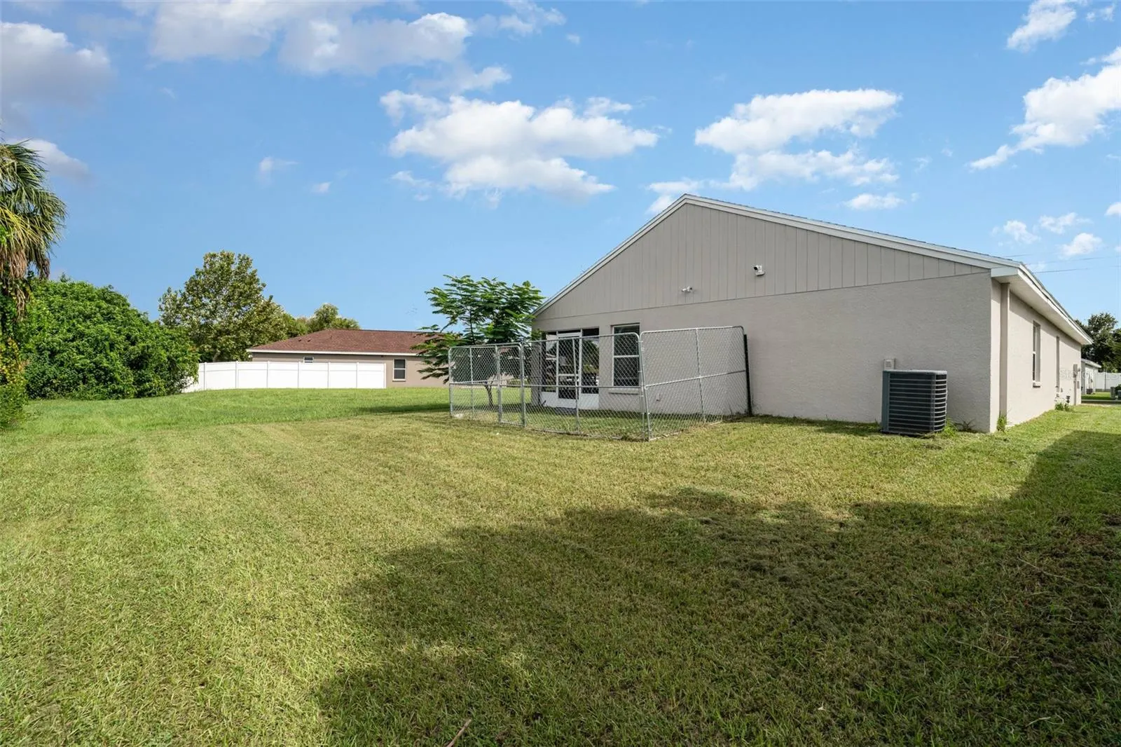 11342 SOUTHWIND LAKE DR