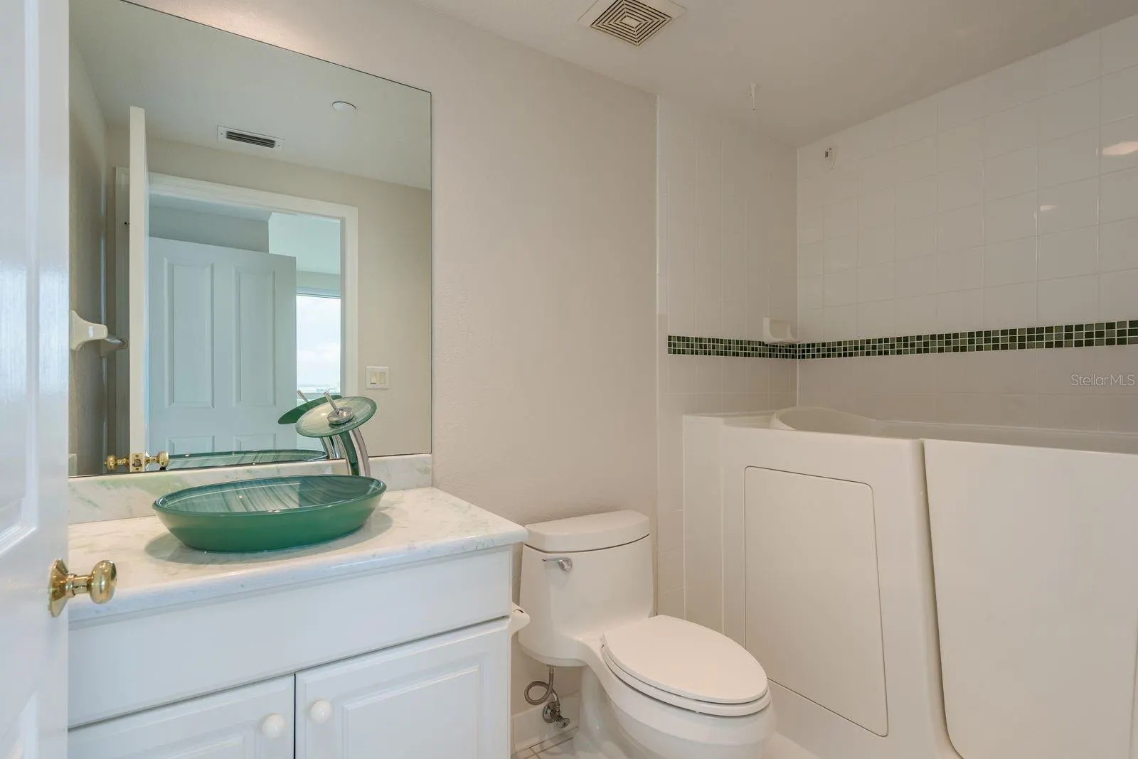 1170 NE GULF BLVD N #1506, #1506