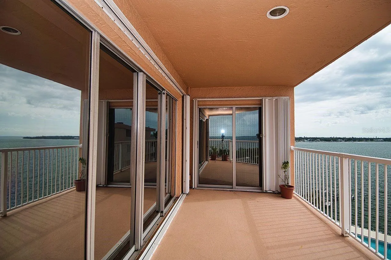 7430 SUNSHINE SKYWAY LN S #804, #804