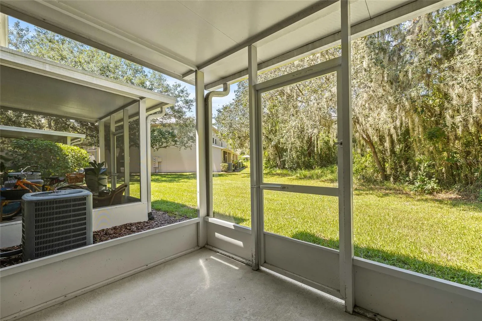 15942 FISHHAWK VIEW DR